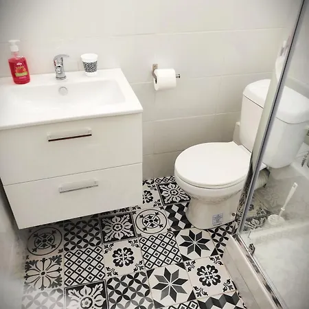Le Petit Oasis Dans Maison Nicoise Calme Proche Apartment *