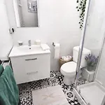 Le Petit Oasis Dans Maison Nicoise Calme Proche Apartament *