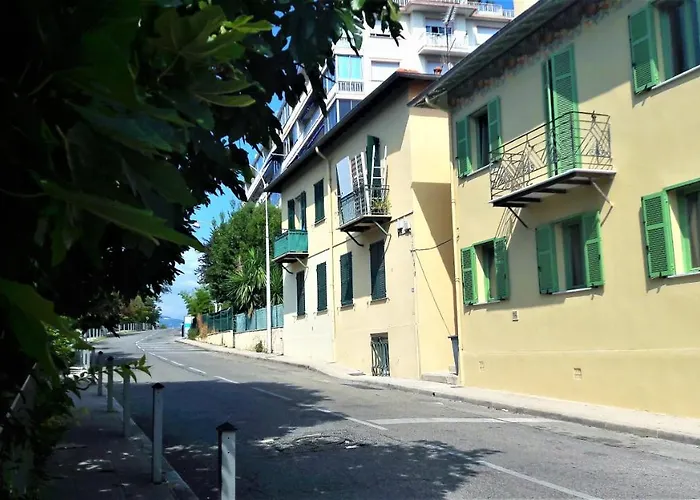 Appartement Le Petit Oasis Dans Maison Nicoise Calme Proche